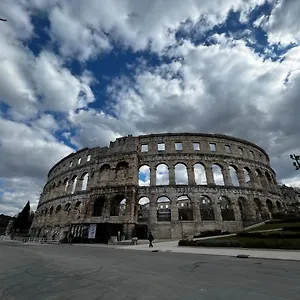 Apartament Domus Nostrae-pula, Pula