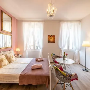  Апартаменты Old Romantic 3