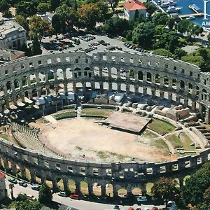 Mario Pula
