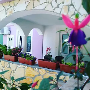 Apartman Ema & Sea Apartment's With Free Private Parking, Pula